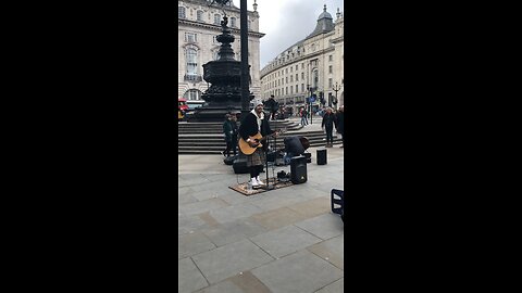 London, street singer, Stay with me ❤️