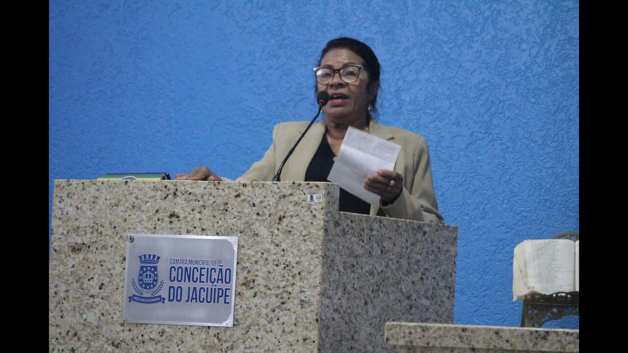 Vereadora Flávia pede cautela com as obras da prefeitura de Conceição do Jacuípe para concluir