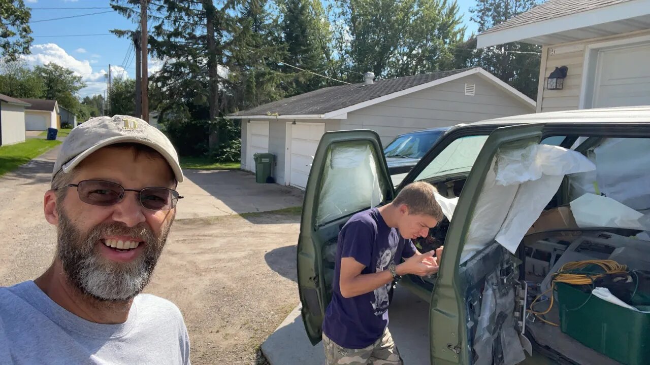 FINAL COAT AND ACCENTS ON EXTERIOR OF SUBURBAN. Raptor liner green and black.