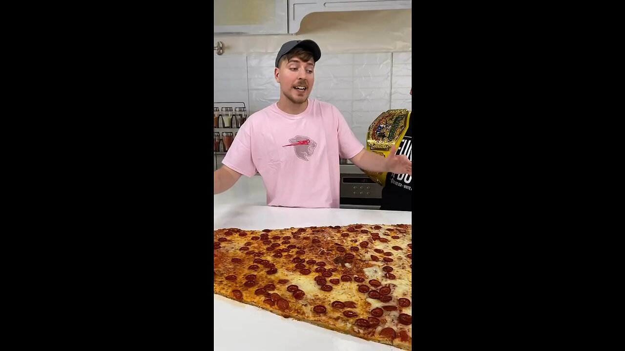 We made the largest slice of pizza 🍕