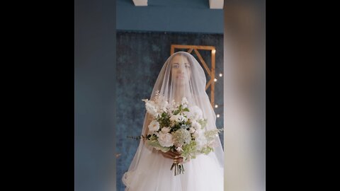 Why brides wear veil?