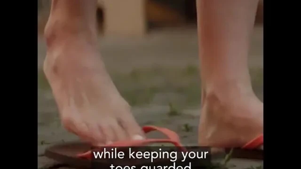 Flip-flops without straps or Crocs without cover? tiktok gigadgetsofficial