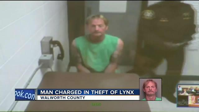 Man charged in theft of lynx in Walworth County