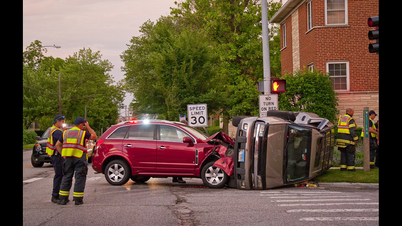 Surviving Winter: Navigating Icy Roads and Car Wrecks