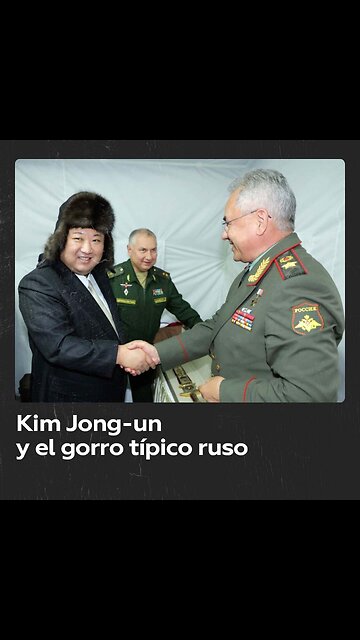 Kim Jong-un posa con el sombrero tradicional ruso ‘ushanka’