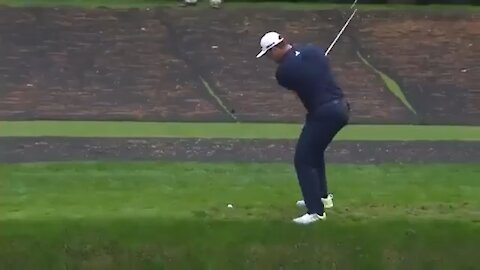 Golfer Sinks Amazing Shot Ricocheting Ball Off Water