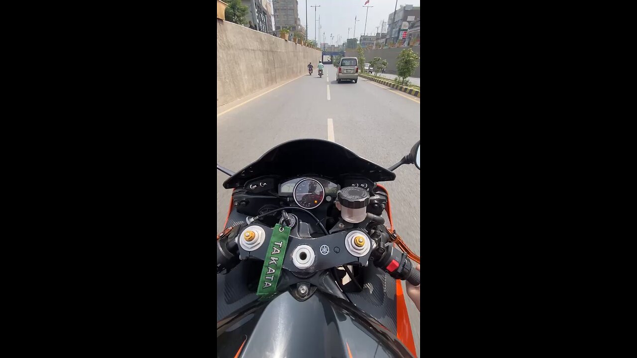 Yamaha R6
