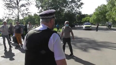 Police officer call us immature for filming #metpolice