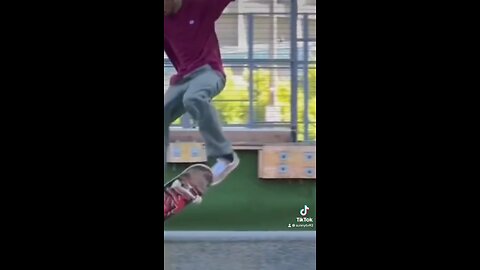 Bro really smooth with it 🌊🛹