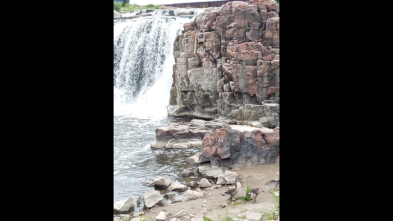 Falls park,waterfalls,SD