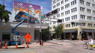 New transportation-themed mural installed in downtown West Palm Beach