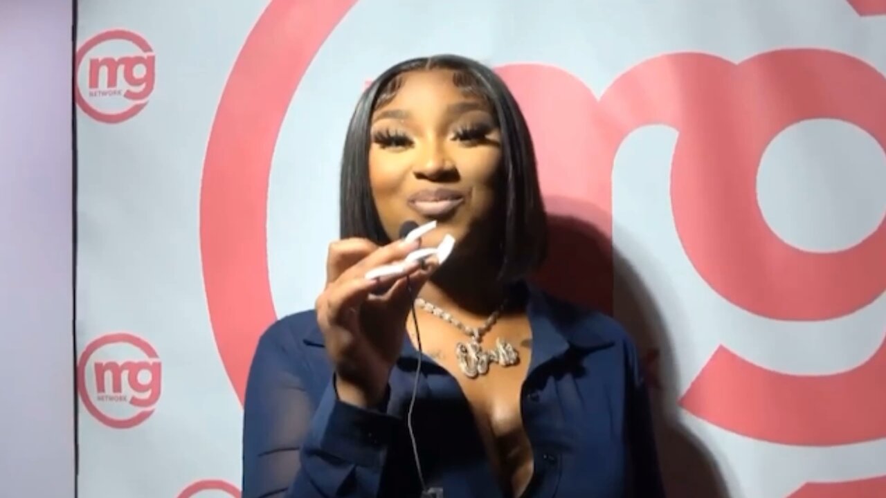 Erica Banks x Rolling Out