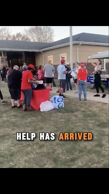 MAGA SAMARITAN SERVE FOOD TO VOTERS🏫🗳️🛗🍕📸WAITING IN LINE FOR HOURS🗳️🏫🛗💫