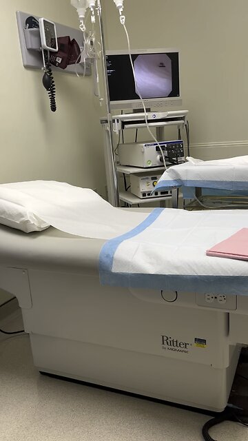 Troy,N.Y. Thursday may 30th at 9:00 🕘 am almost 30 minutes waiting in exam room remember