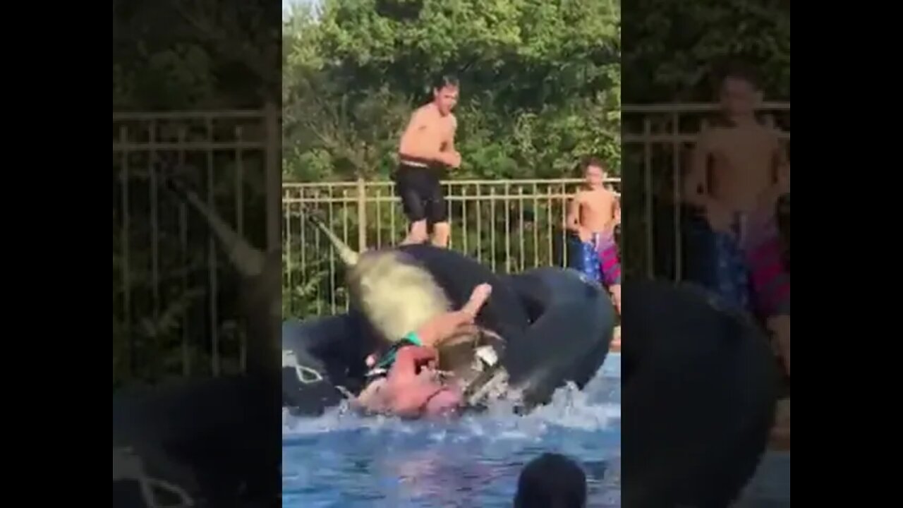 😛Falls in water / 1 minute compilation😛