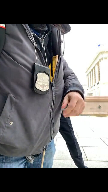 Jan6 undercover officer - we go undercover as antifa in the crowd