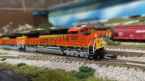 Pre-Review Run: N Scale BLI Paragon 4 SD70Aces. BNSF #9287 #9148 MRL #4404 #4407