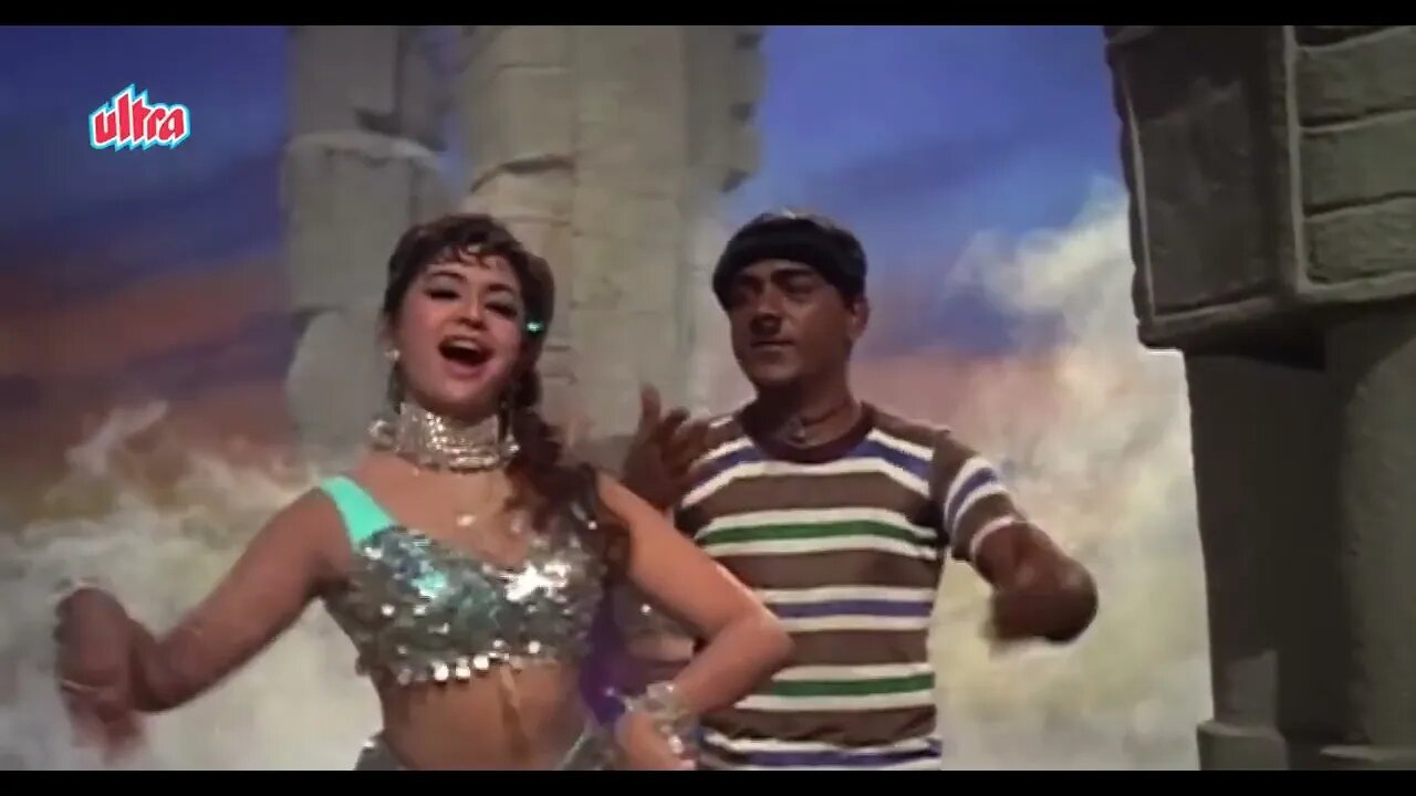 hum kaale hai to kya hua dilwale hai. Helen, Mehmood Mohammed Rafi Gumnaam Bollywood Song