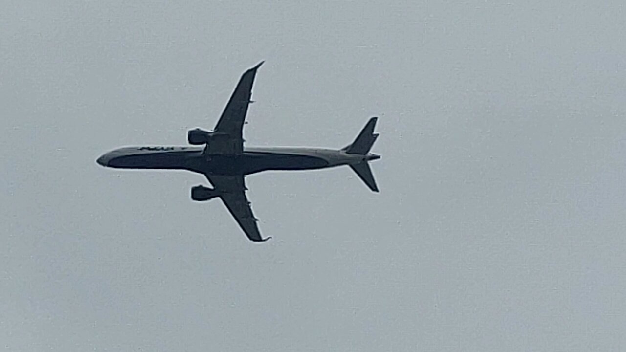 Embraer 195 PR-AUP departing from Fortaleza to Recife