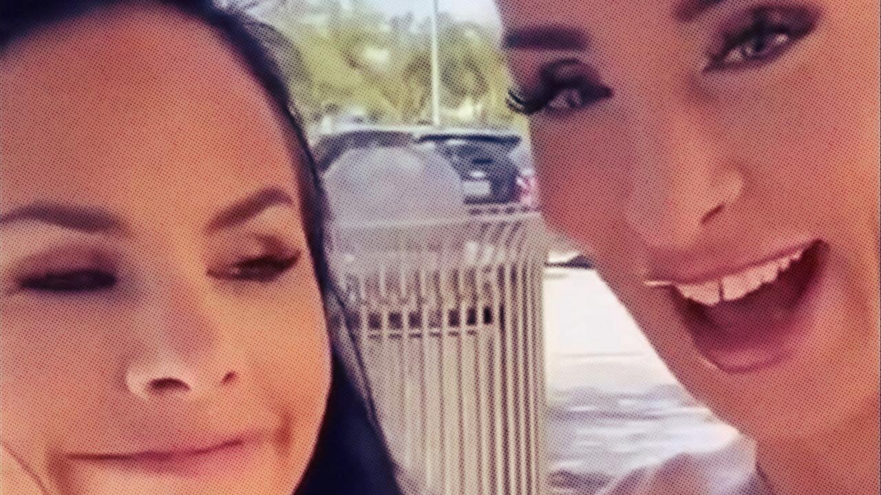 HIGHLIGHTS - Woman Fakes Happiness After Husband Of 20 Years Goes Trans