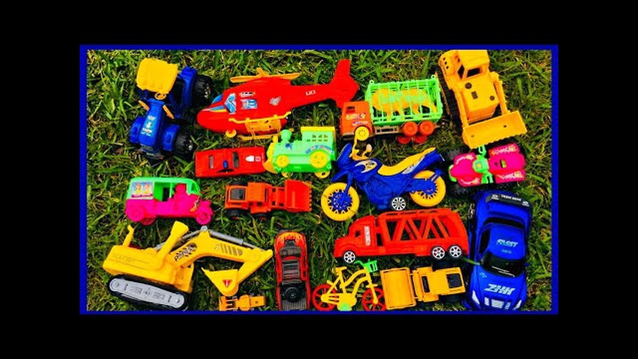 Showing Some Colourful Toys/Helicopter Mqueen Car 🚂🚁🛵