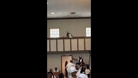 Balcony praise break! 🙌🏾