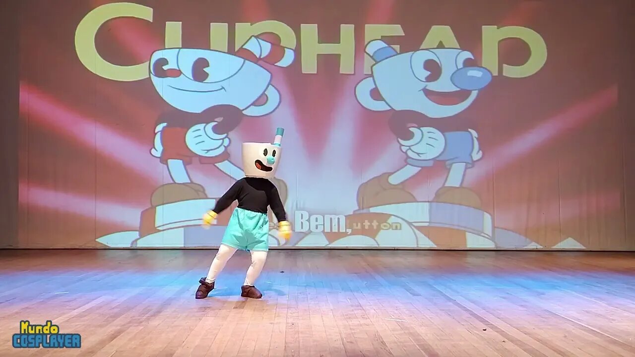 Caneco do jogo Cuphead no Concurso Cosplay do Anime Guarulhos Festival 2022