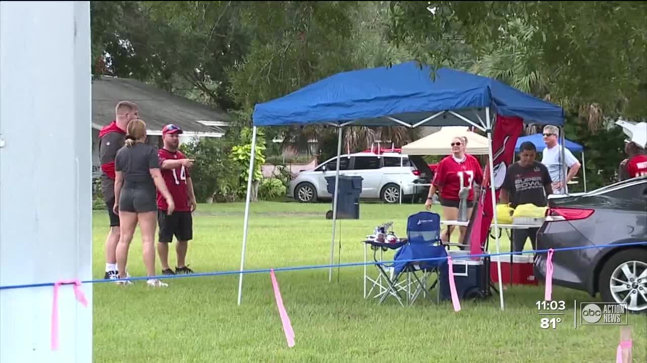 Bucs fans turn out by the thousands for season opener at Raymond James