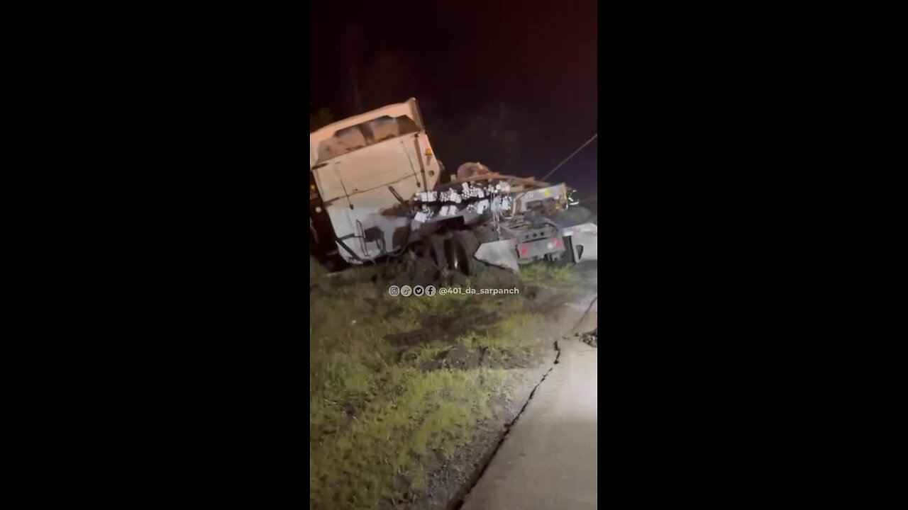 Jackknife On Highway 401