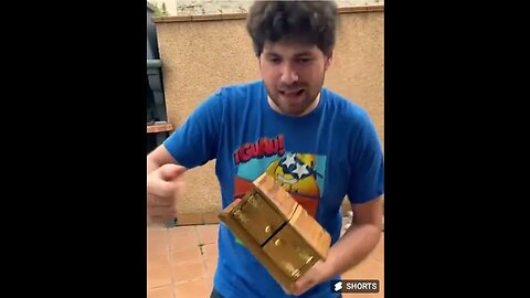 TROLLEO a INVICTOR con MAGIA ✨😂 (se queda loco!!) - Mikecrack #Shorts