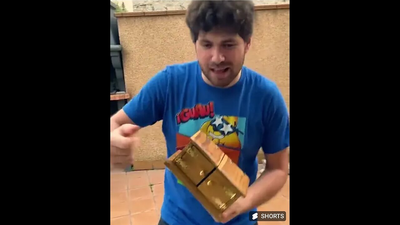 TROLLEO a INVICTOR con MAGIA ✨😂 (se queda loco!!) - Mikecrack #Shorts
