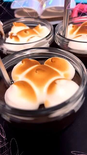 Giggles_With_Samavia