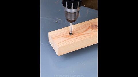 DIY craft ideas in a furniture warehouse