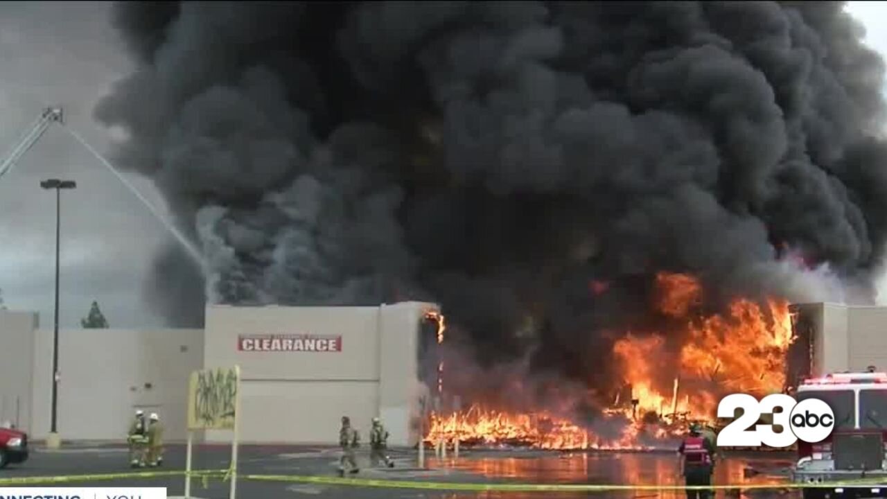 Fire destroys southwest Bakersfield store