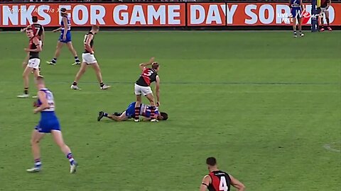 ‘That’s not good’: Mystery over Bulldogs hardman’s mid-game collapse