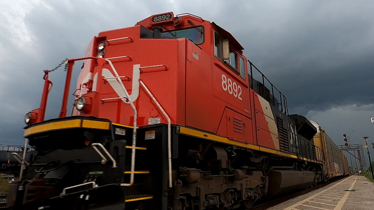 TRAIN 274 - CN 8892 Engine Autorack Train Eastbound In Ontario TRACK SIDE