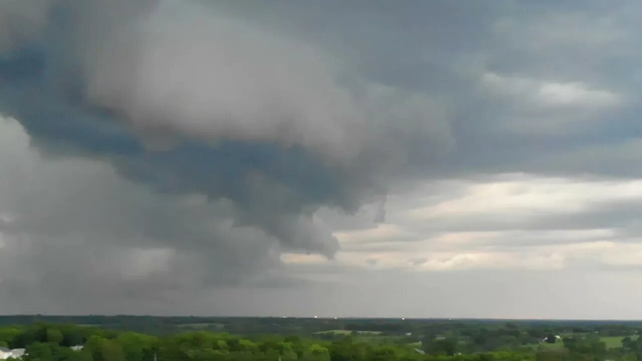 Severe thunder storm heading towards us in Kentucky