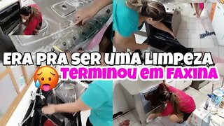 UM VÍDEO DE LIMPEZA QUE VIROU FAXINA || LIMPEZA PESADA NO FOGÃO E NA LAVA LOUÇA