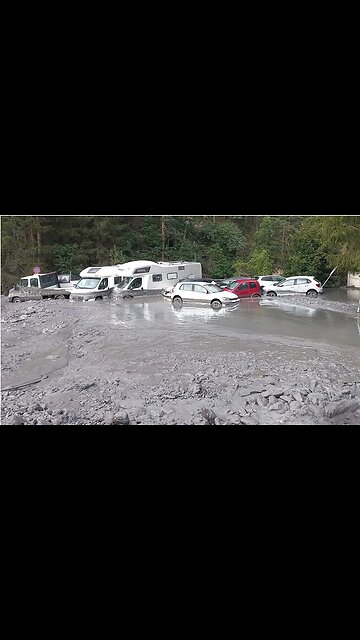 Mud Tsunami destroy everything