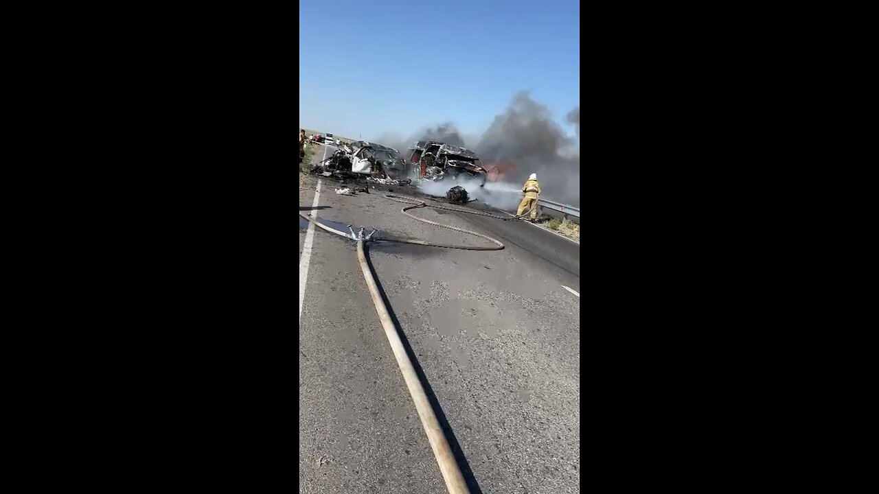 🔞 horrific road accident happened in the south of Kazakhstan today, with reports of 9 dead 🌹