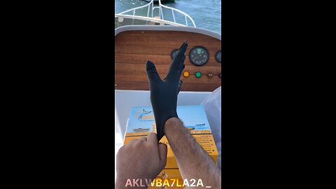 TRYING IN YACHT 😅