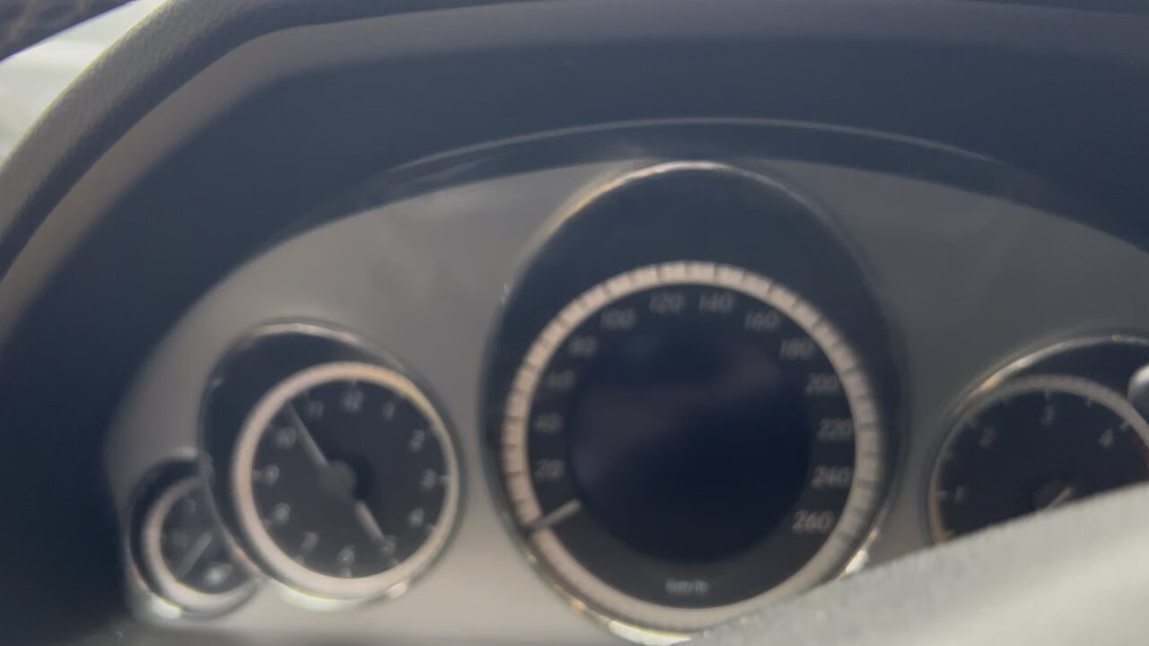 Mercedes E Class Headlights on Chime