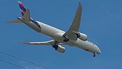 Boeing 787-9 CC-BGU vindo de Guarulhos para Fortaleza