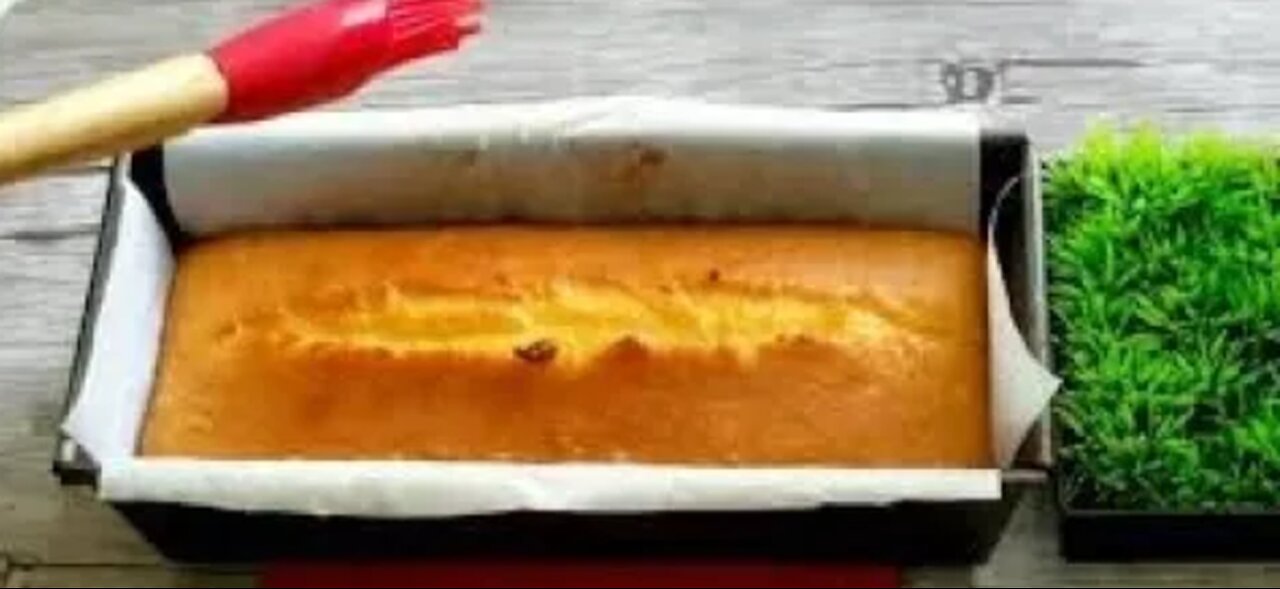 SHOP STYLE POUND CAKE WITH MAGIC INGREDIENT