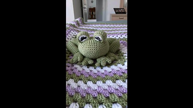 Crochet Frog