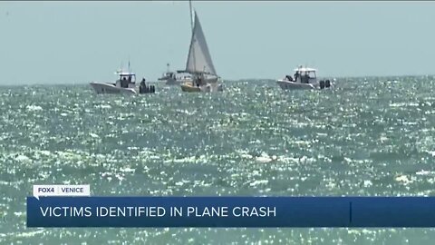 4 people killed in plane crash in Venice, FL