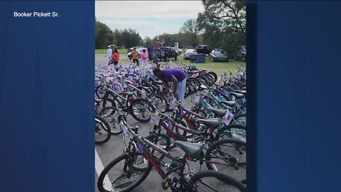 Bike giveaway for Christmas