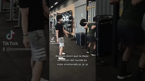 Dicen que Estar Enamorado es la Mejor Sensación del Mundo... (Versión Sentadilla) ✨