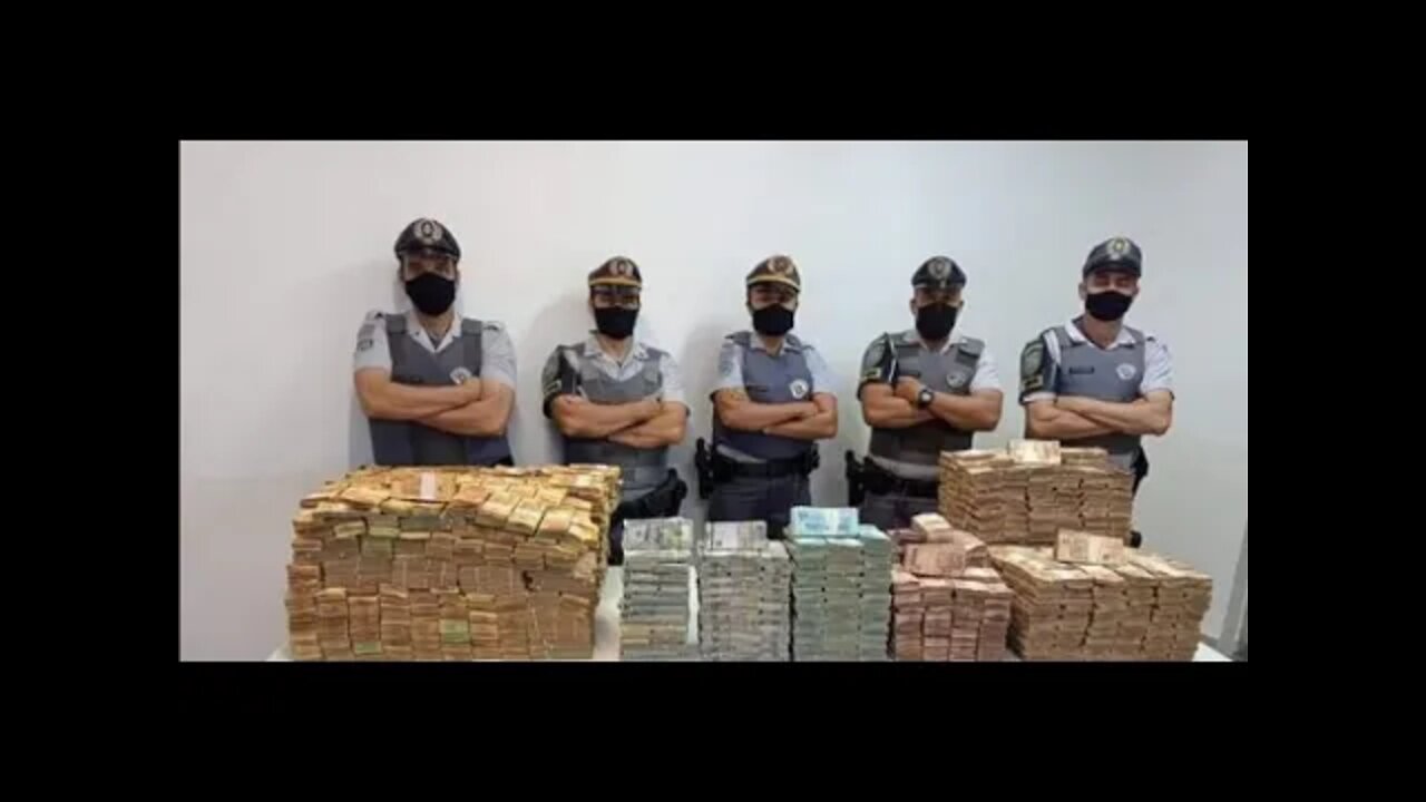 POLICIA MILITAR RODOVIÁRIA APREENDE QUASE 12 MILHÕES EM ESPÉCIE DENTRO DE CAMINHÃO
