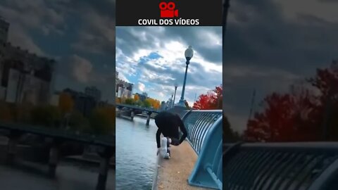 POR UM DEDO 😂😂😂 #shorts